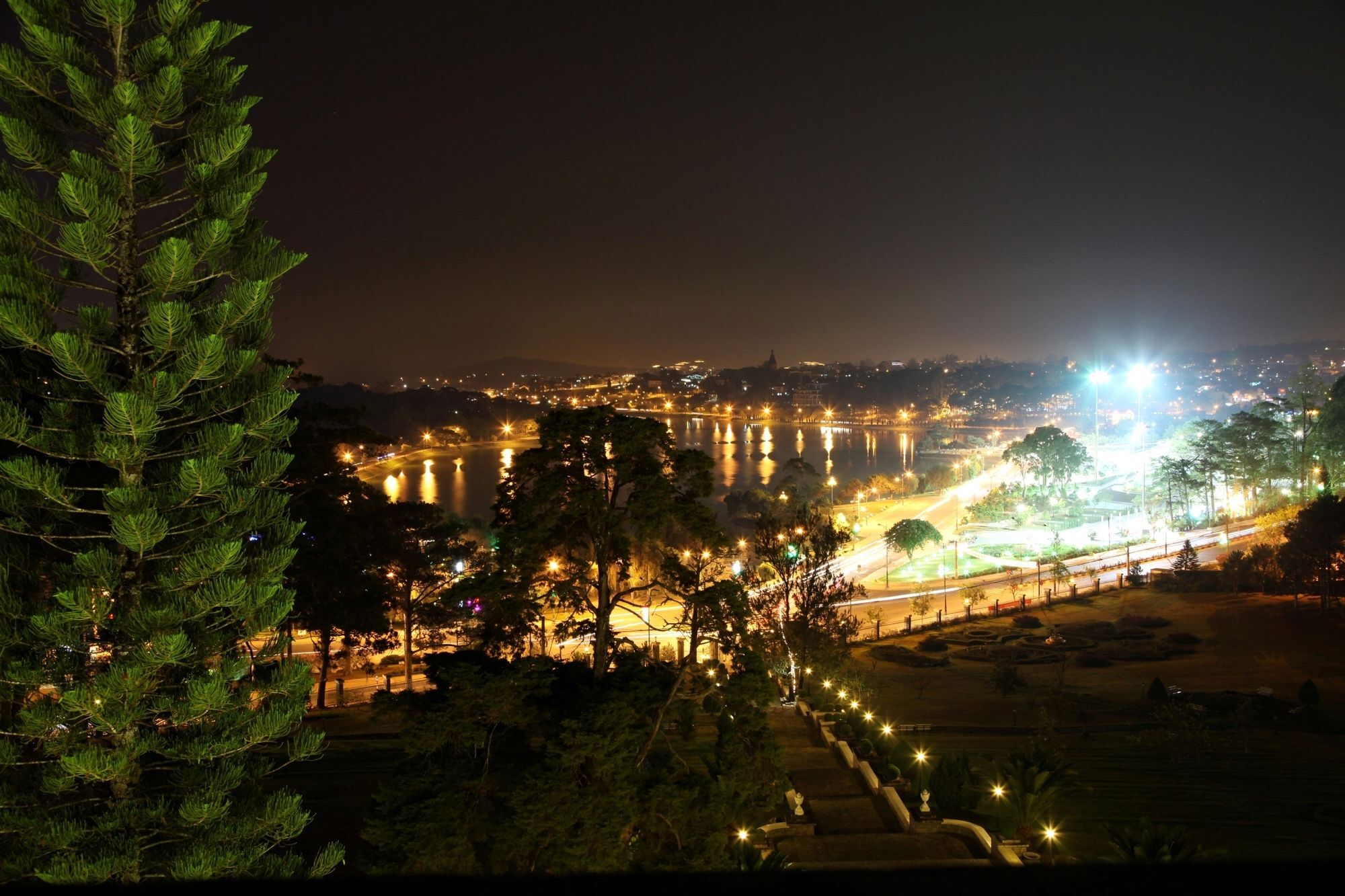 Dalat Palace Heritage Hotel Kültér fotó