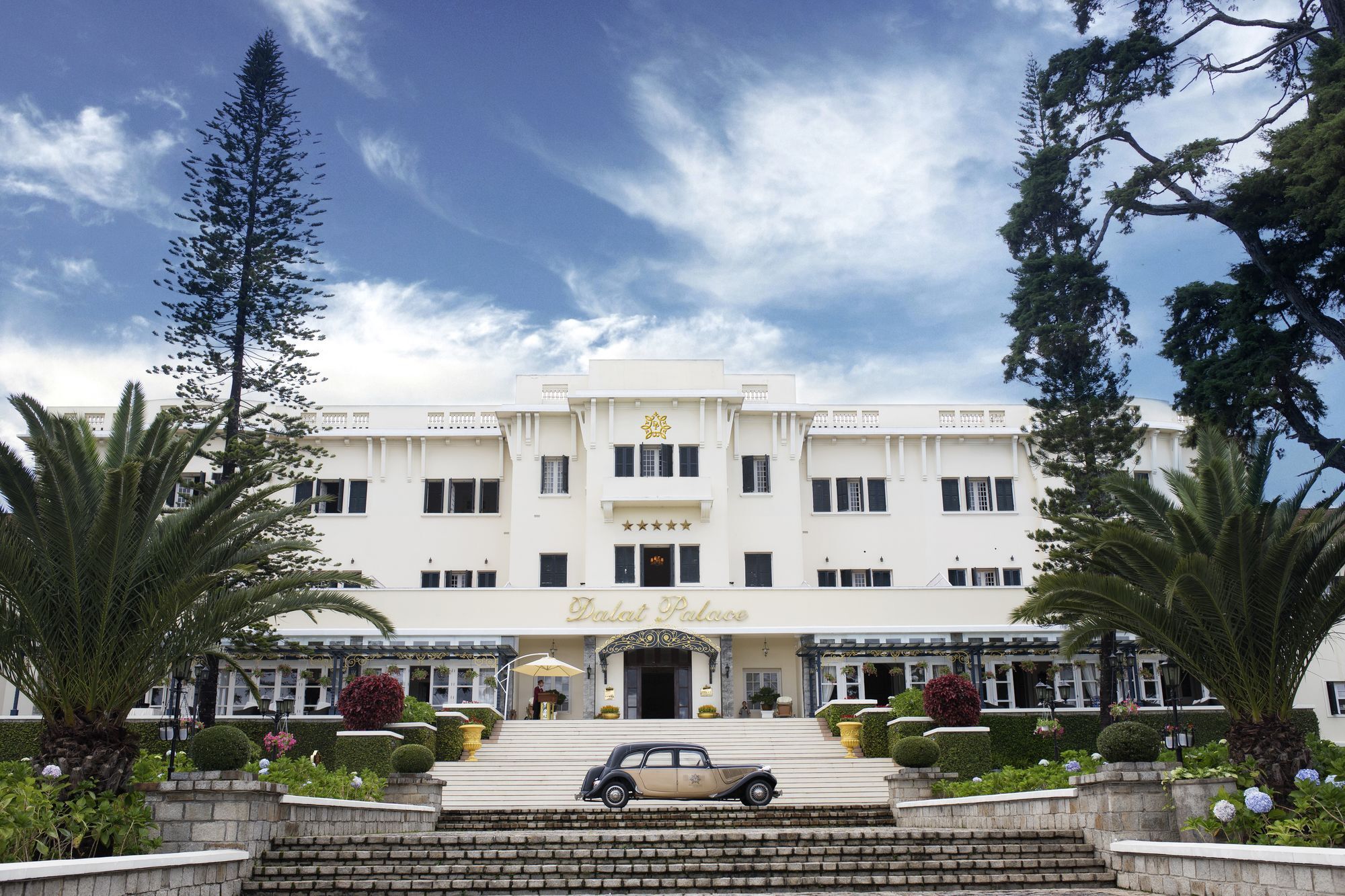 Dalat Palace Heritage Hotel Kültér fotó